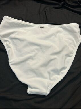 White Bikini Bottom by Victoria Secret NWT size M